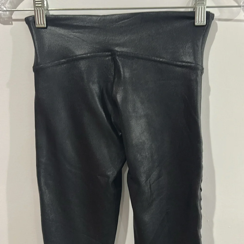Spanx Faux Leather Moto Leggings Size XS - Picture 6 of 10